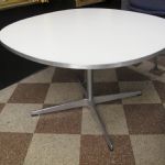 656 1705 PEDESTAL TABLE